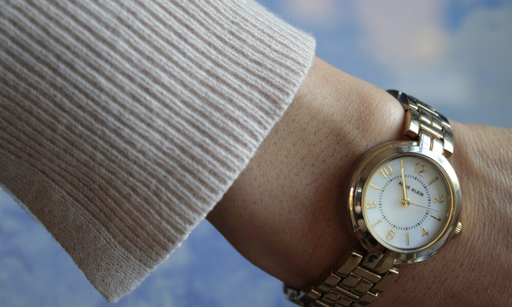 where-to-buy-authentic-vintage-watches-for-women
